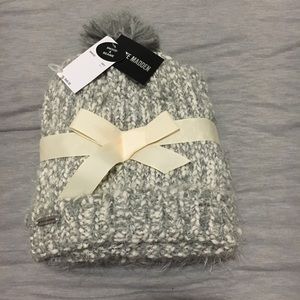 NWT Steve Madden Hat & Scarf Set